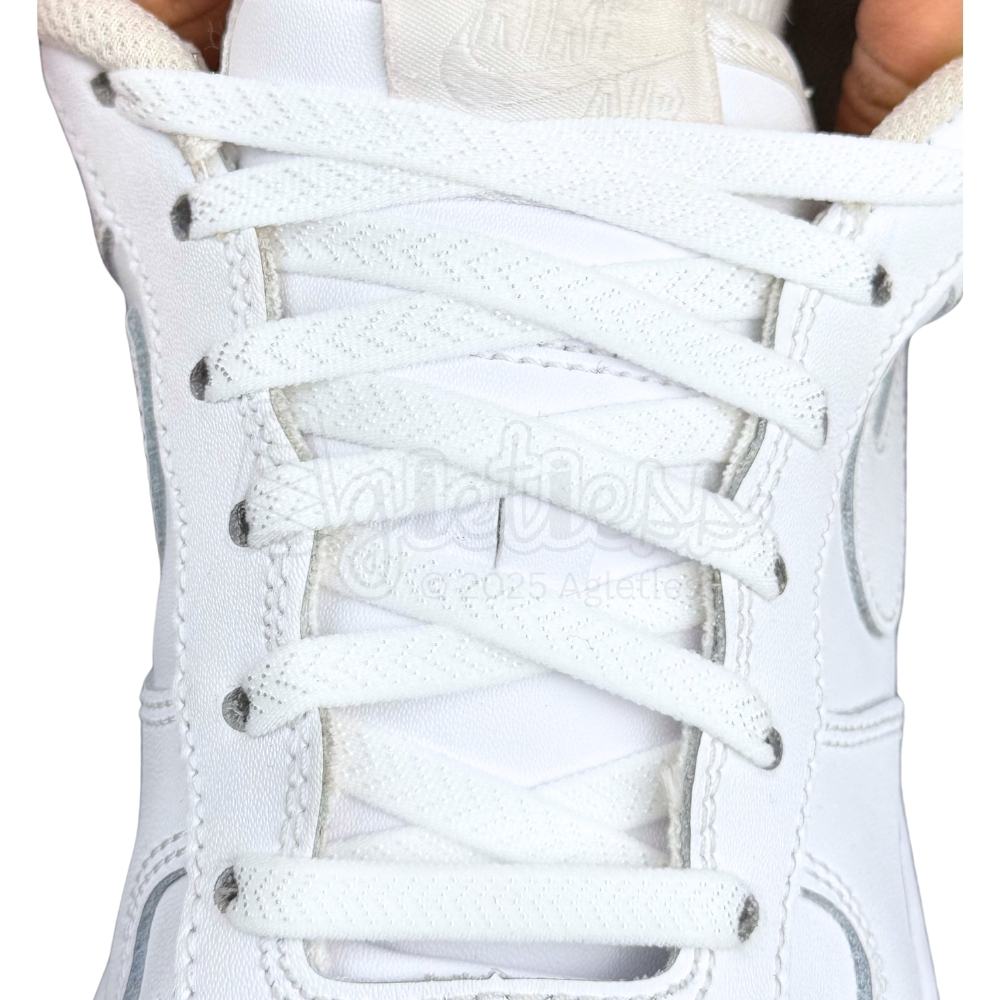 Elastische veters onzichtbaar strikken plat 8mm onzichtbare clipjes wit met stretch uitgerekt