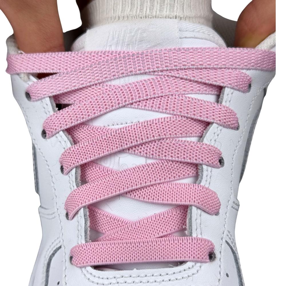 Elastische veters onzichtbaar strikken plat 9mm onzichtbare clipjes roze met stretch uitgerekt