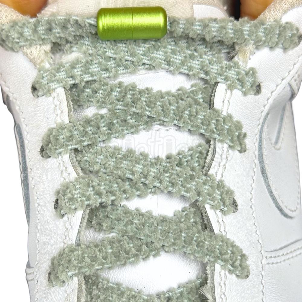 Elastische veters zonder strikken fluffy 7mm capsule sluiting jade met stretch uitgerekt