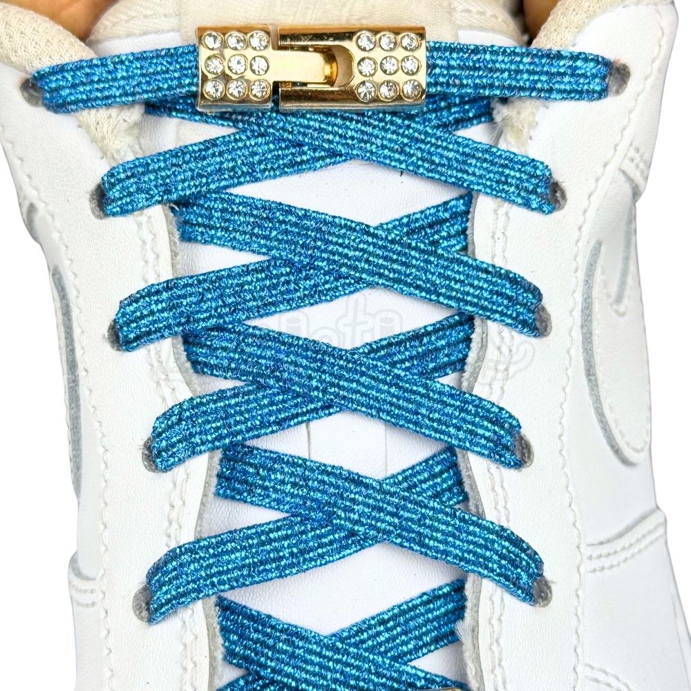 Elastische veters zonder strikken bling bling 6mm haak sluiting blauw met stretch uitgerekt