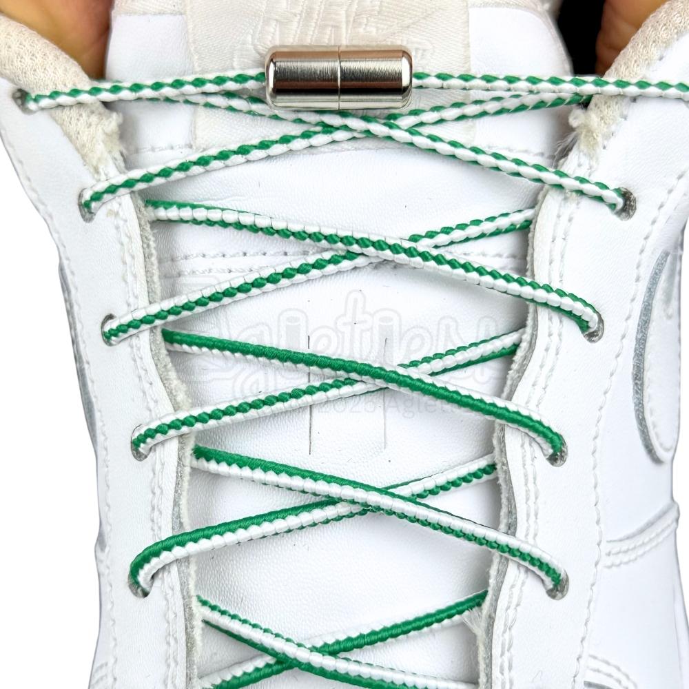 Elastische veters zonder strikken driehoek 3mm capsule sluiting wit groen met stretch uitgerekt