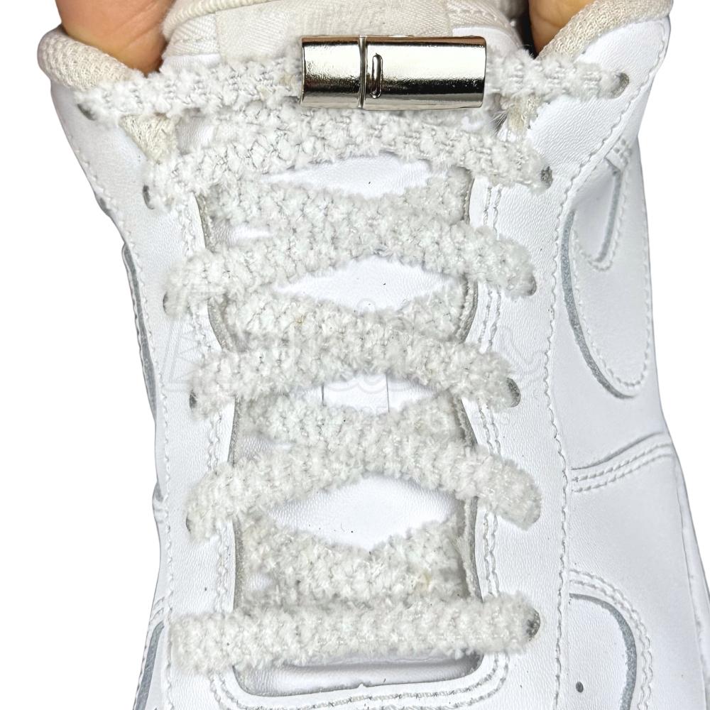 Elastische veters zonder strikken fluffy 7mm magnetische sluiting wit met stretch uitgerekt