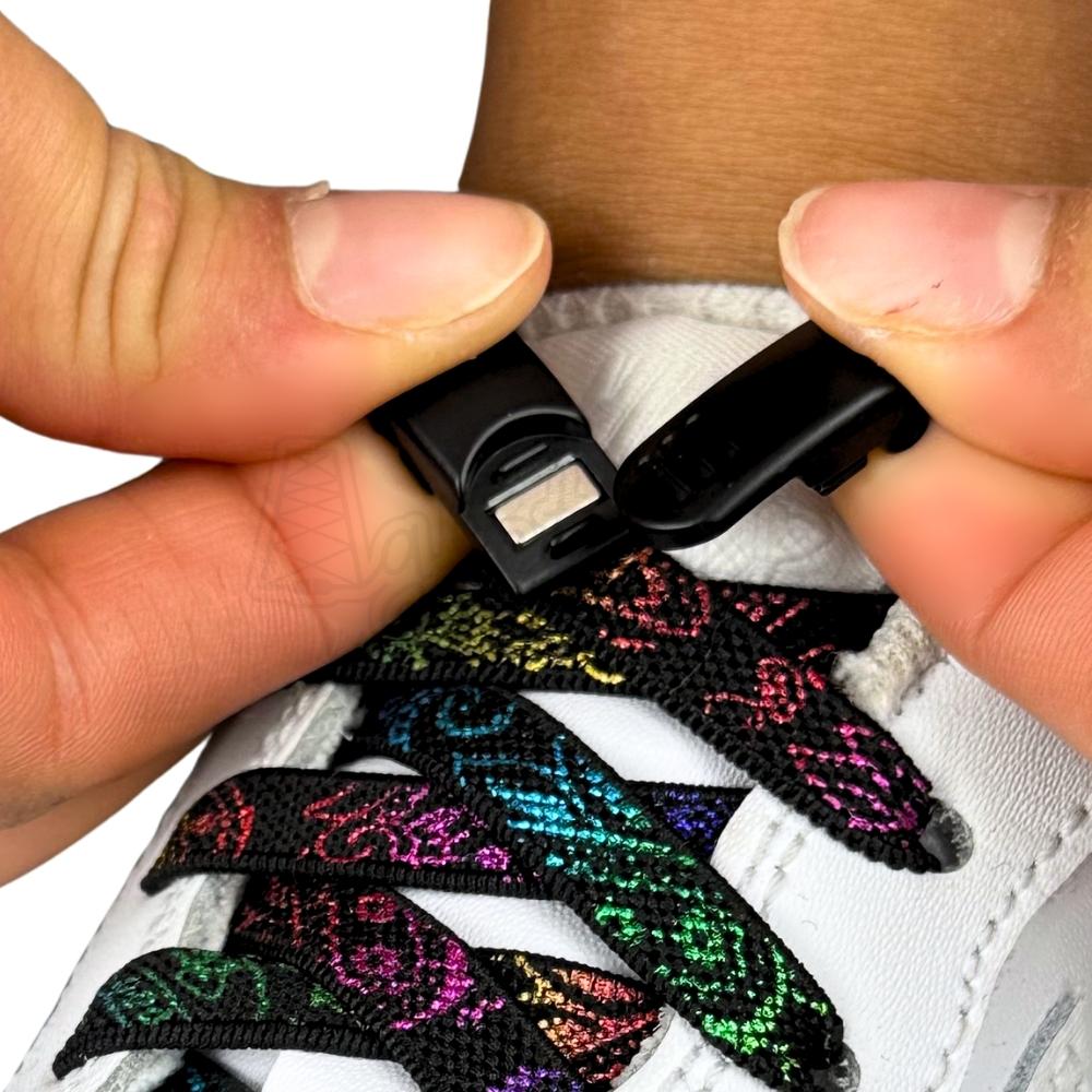 Elastische veters zonder strikken paisley 9mm magnetische sluiting zwart kleurig detailfoto van hoe de sluiting werkt