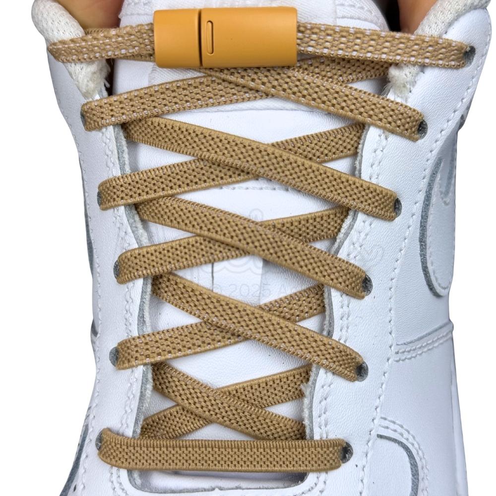 Elastische veters zonder strikken plat 6mm magnetische sluiting khaki met stretch uitgerekt