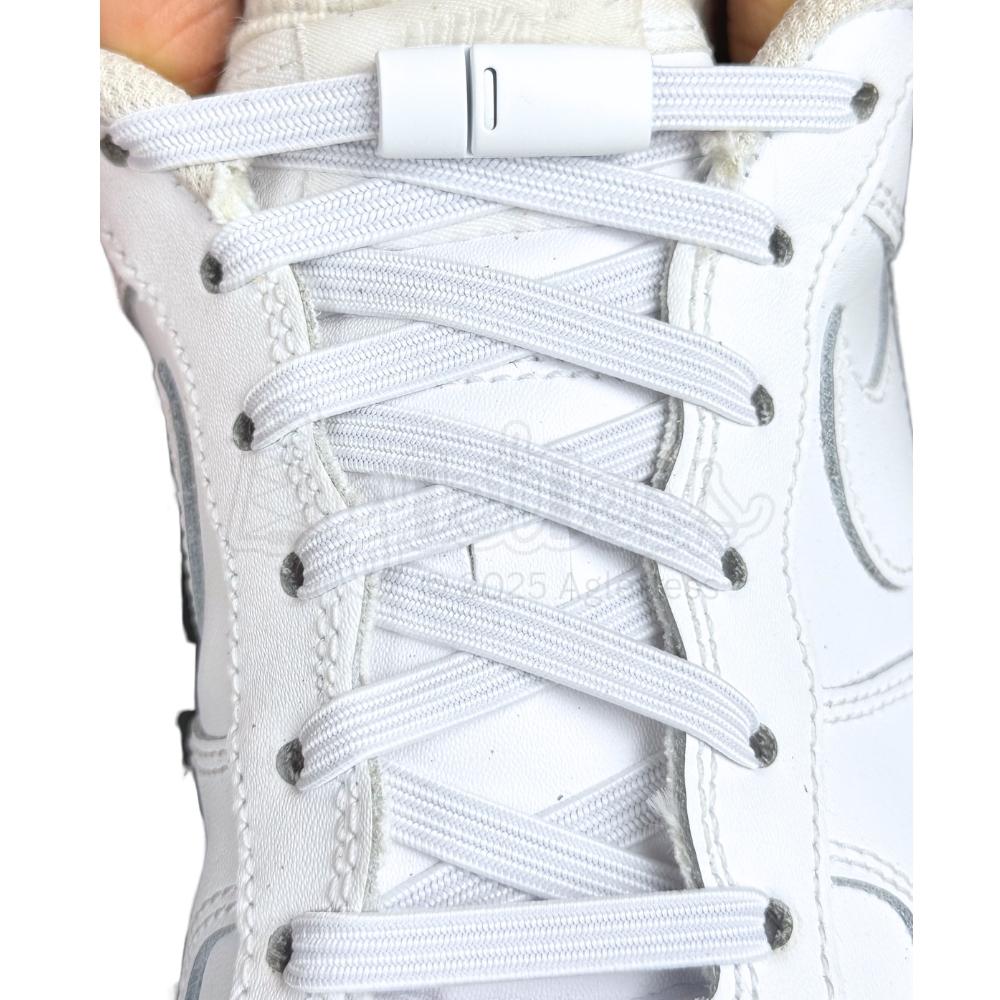 Elastische veters zonder strikken plat 7mm magnetische sluiting wit met stretch uitgerekt