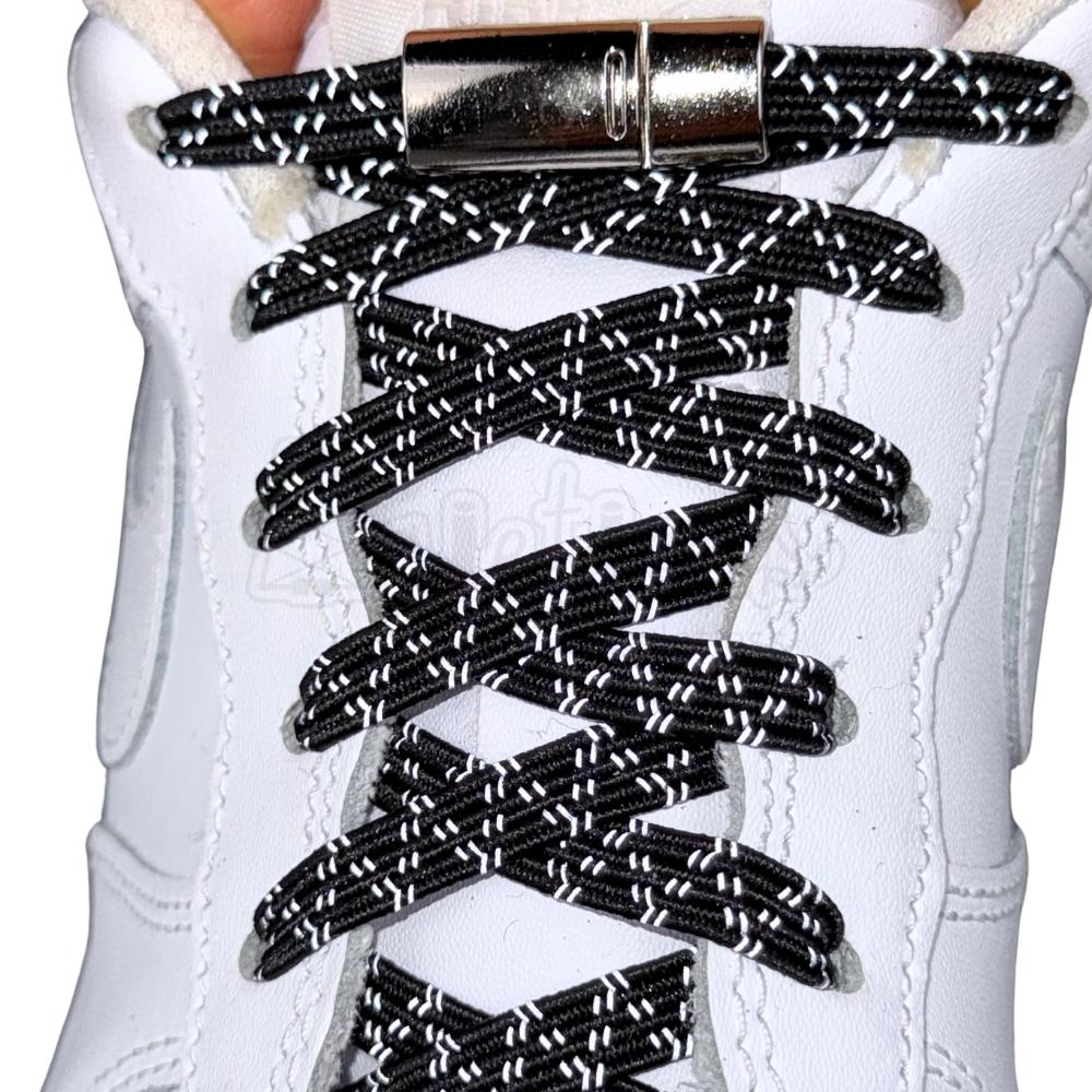 Elastische veters zonder strikken reflecterend 7mm magnetische sluiting zwart met stretch uitgerekt