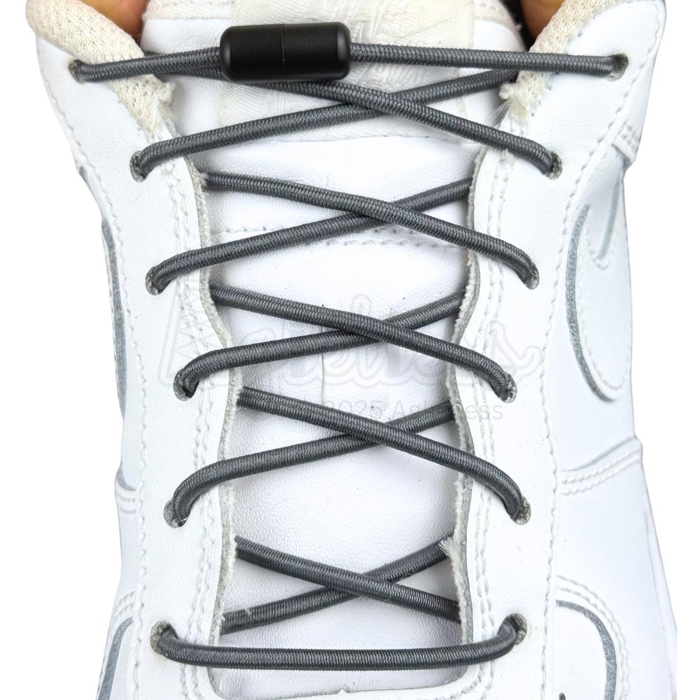 Elastische veters zonder strikken rond 3mm capsule sluiting donkergrijs met stretch uitgerekt