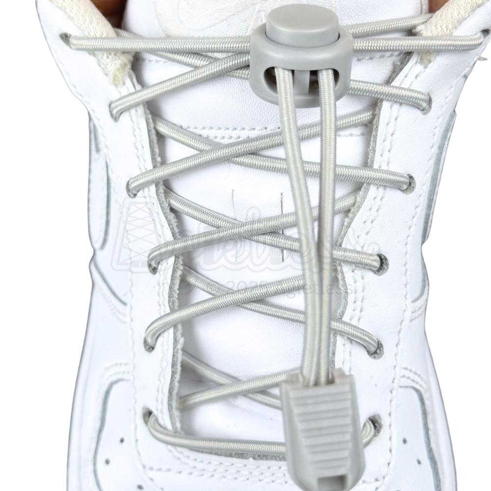 Elastische veters zonder strikken rond 3mm lock sluiting grijs met stretch uitgerekt