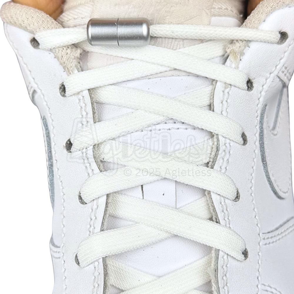 Elastische veters zonder strikken vintage 8mm capsule sluiting wit met stretch uitgerekt