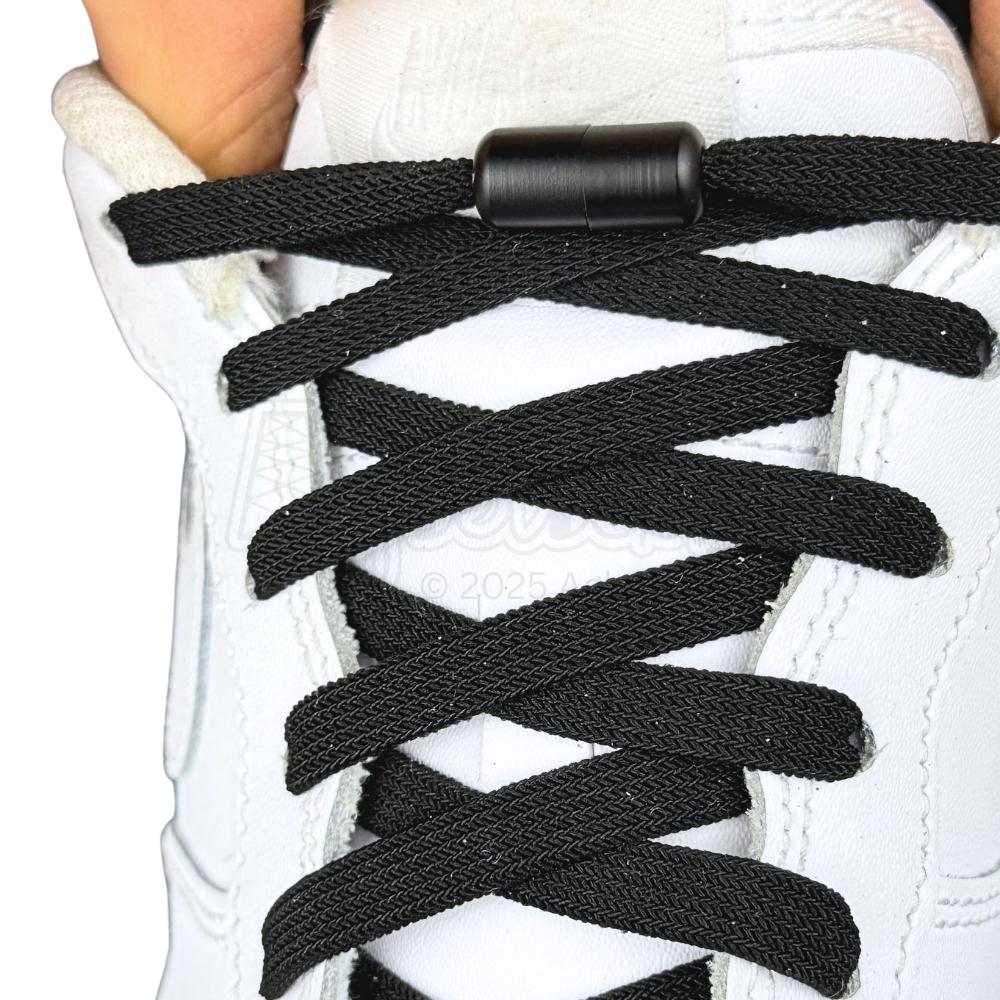 Elastische veters zonder strikken vintage 8mm capsule sluiting zwart met stretch uitgerekt