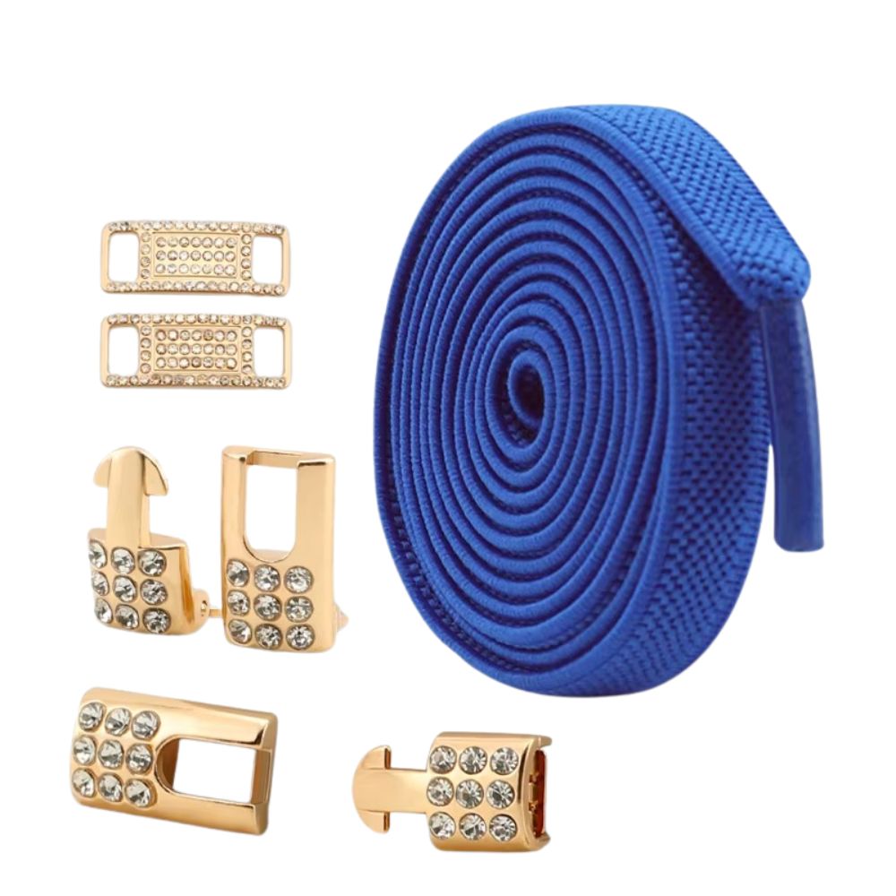 Blauwe platte elastische veters van 9 mm met gouden charm en strass haak als sluiting, voor een opvallend en modieus accent