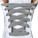 Elastische veters onzichtbaar strikken plat 9mm onzichtbare clipjes grijs met stretch uitgerekt