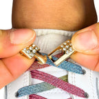 Elastische veters zonder strikken bling bling 6mm haak sluiting snoepkleur detailfoto van hoe de sluiting werkt