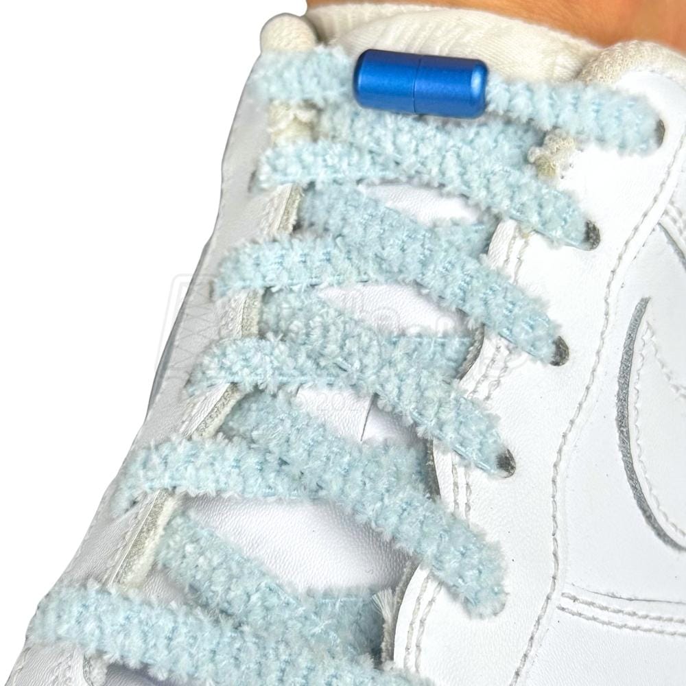 Elastische veters zonder strikken fluffy 7mm capsule sluiting lichtblauw geregen in witte Nike Air Force 1