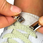 Elastische veters zonder strikken fluffy 7mm magnetische sluiting lichtgroen detailfoto van hoe de sluiting werkt