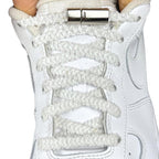 Elastische veters zonder strikken fluffy 7mm magnetische sluiting wit met stretch uitgerekt