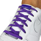 Elastische veters zonder strikken plat 6mm magnetische sluiting paars geregen in witte Nike Air Force 1