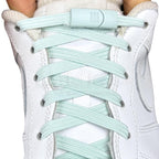 Elastische veters zonder strikken plat 7mm magnetische sluiting lichtgroen met stretch uitgerekt