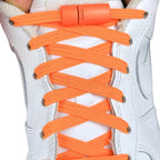 Elastische veters zonder strikken plat 7mm magnetische sluiting oranje met stretch uitgerekt