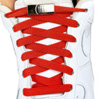 Elastische veters zonder strikken plat 9mm magnetische sluiting rood met stretch uitgerekt