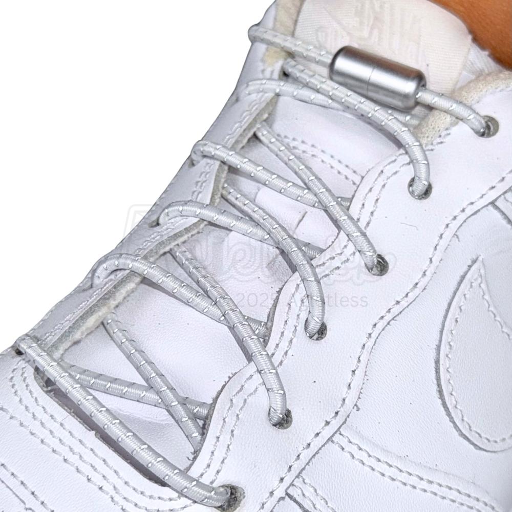 Elastische veters zonder strikken reflecterend 3mm capsule sluiting wit geregen in witte Nike Air Force 1