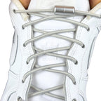 Elastische veters zonder strikken rond 3mm capsule sluiting grijs met stretch uitgerekt