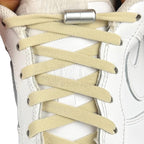 Elastische veters zonder strikken vintage 8mm capsule sluiting beige met stretch uitgerekt