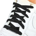 Elastische veters zonder strikken vintage 8mm onzichtbare clipjes zwart geregen in witte Nike Air Force 1